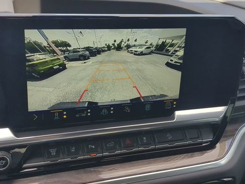 Used 2024 Chevrolet Silverado 2500 LTZ w/ LTZ Premium Package image 21