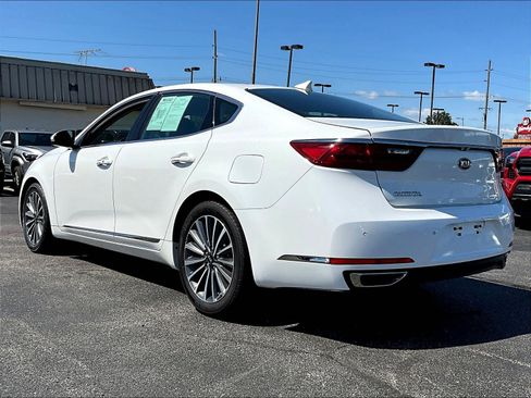 Used 2019 Kia Cadenza Premium FWD image 4