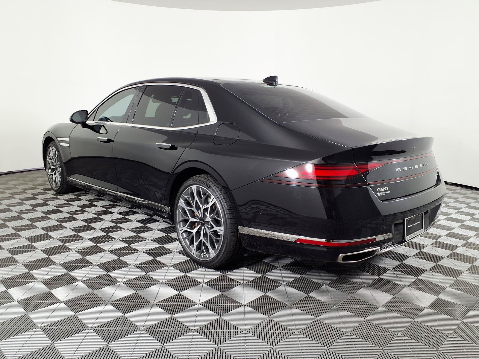 Certified 2023 Genesis G90 3.5T AWD/4WD image 6