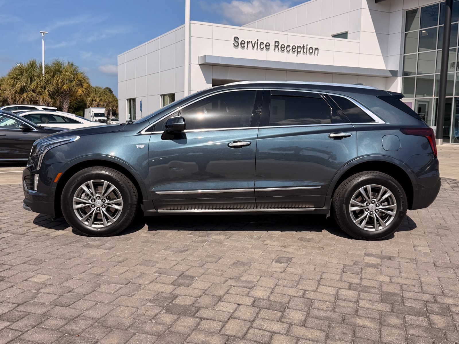 Used 2021 Cadillac XT5 Premium Luxury AWD/4WD image 11