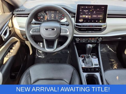 Used 2025 Jeep Compass Limited AWD/4WD image 6