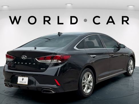 Used 2019 Hyundai Sonata Sport w/ Tech Package 03 FWD image 3