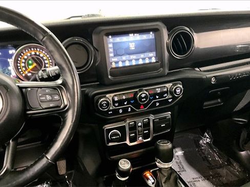 Used 2020 Jeep Wrangler Unlimited Sport image 9