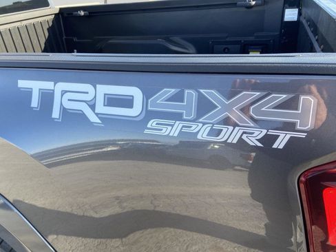 Used 2019 Toyota Tacoma TRD Sport AWD/4WD image 34