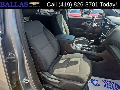 Certified 2023 Chevrolet Traverse LT FWD image 26