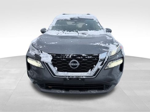 Used 2023 Nissan Rogue SV w/ SV Premium B Package image 2