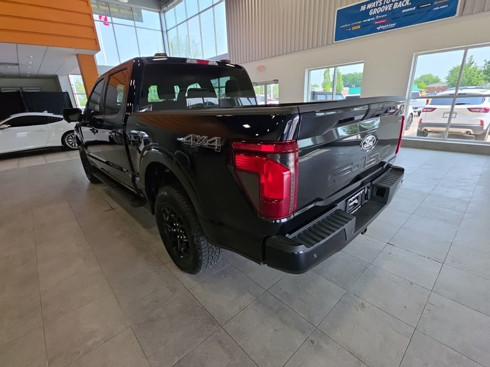 Used 2024 Ford F150 XLT w/ XLT Black Appearance Package AWD/4WD image 13