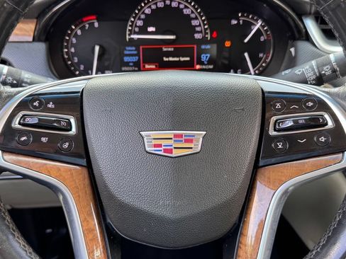Used 2019 Cadillac XTS Luxury FWD image 7