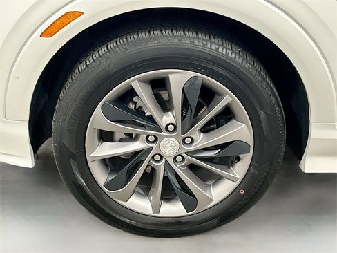 Used 2023 Buick Encore GX Select w/ Sport Touring Package image 27