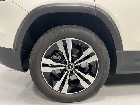 Used 2025 Mercedes-Benz GLB 250 4MATIC image 15