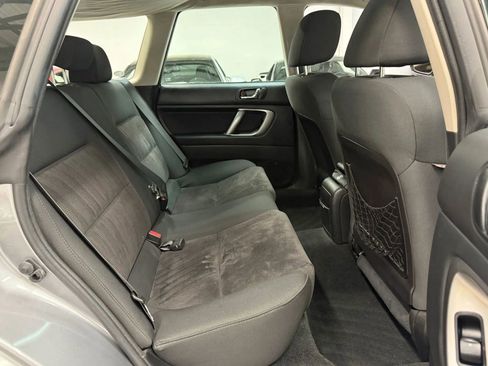 Used 2009 Subaru Outback 2.5i Special Edition image 22