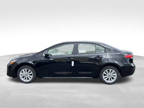 New 2026 Toyota Corolla LE image 2