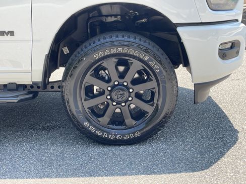 Used 2025 RAM 2500 Big Horn AWD/4WD image 12