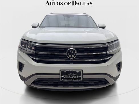 Used 2022 Volkswagen Atlas Cross Sport SE w/ Panoramic Sunroof Package image 2