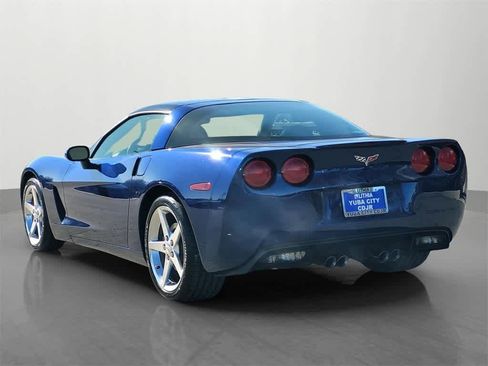 Used 2005 Chevrolet Corvette Coupe w/ Preferred Equipment Group image 4
