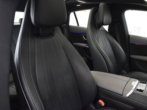 Used 2023 Mercedes-Benz EQS 580 4MATIC Sedan image 17