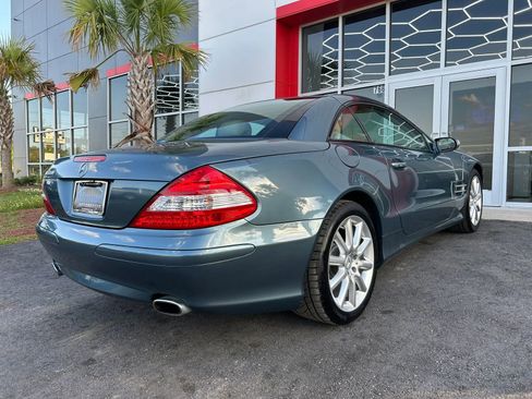 Used 2007 Mercedes-Benz SL 550 image 4