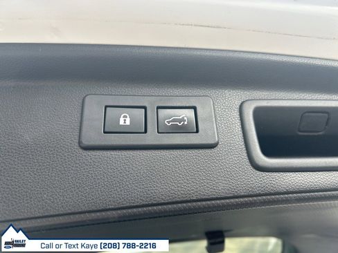 Used 2020 Subaru Forester Touring image 13