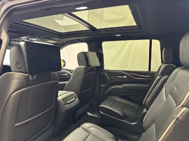 Certified 2021 Cadillac Escalade ESV Premium Luxury AWD/4WD image 14