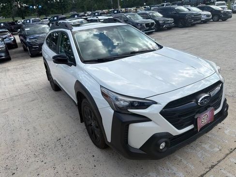 Used 2023 Subaru Outback Onyx Edition AWD/4WD image 22