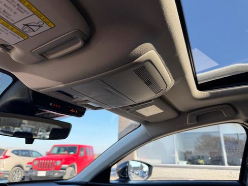 Used 2025 MAZDA CX-30 AWD 2.5 S w/ Preferred Package image 26