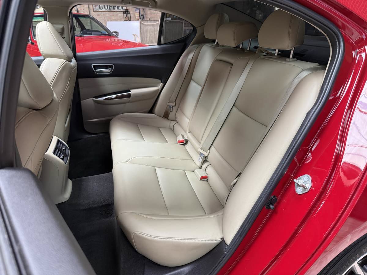 Used 2018 Acura TLX FWD image 28