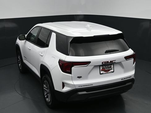 Used 2026 GMC Terrain Elevation FWD image 30