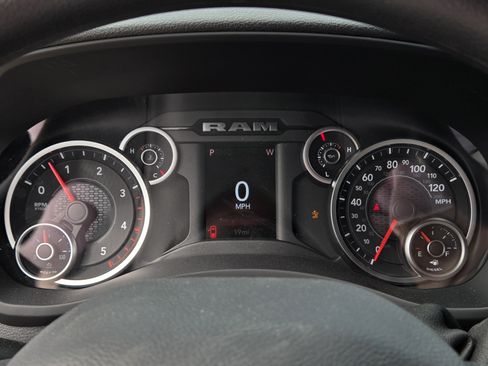 New 2026 RAM 2500 Tradesman AWD/4WD image 7