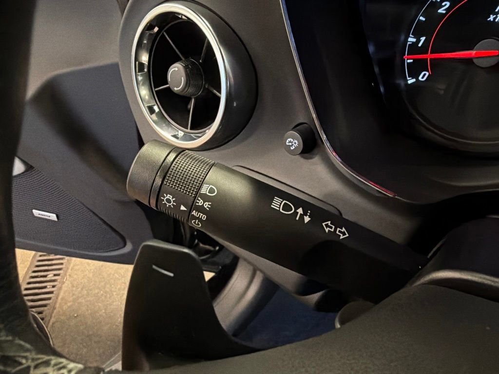 Used 2023 Chevrolet Camaro SS RWD image 27