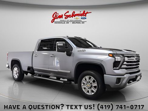 Used 2025 Chevrolet Silverado 3500 High Country w/ High Country Premium Package AWD/4WD image 1