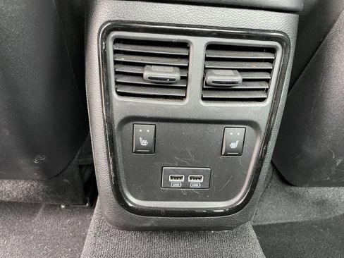 Used 2022 Dodge Charger Scat Pack w/ Daytona Edition Group image 38