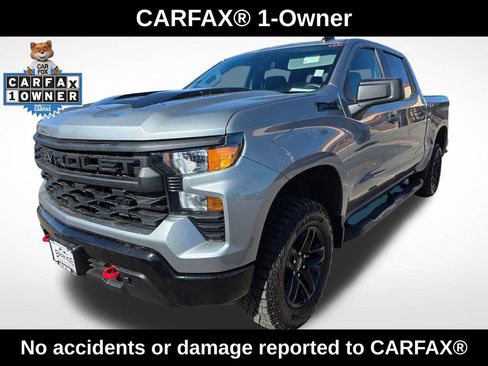 Used 2024 Chevrolet Silverado 1500 Custom Trail Boss w/ LPO, Dark Essentials Package image 3