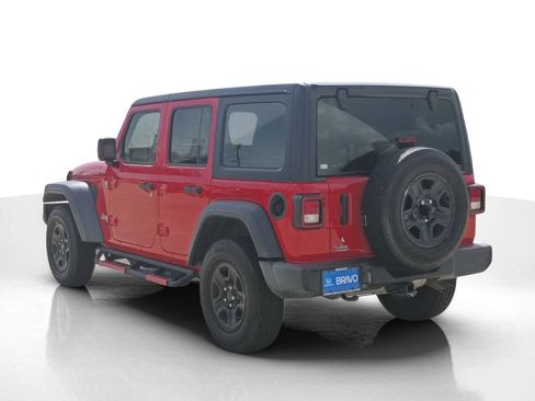Used 2018 Jeep Wrangler Unlimited Sport AWD/4WD image 9