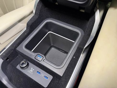 Used 2020 Land Rover Range Rover Sport HSE image 23