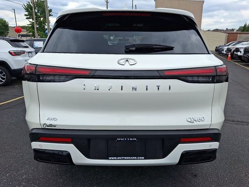 Used 2024 INFINITI QX60 Luxe w/ Vision Package AWD/4WD image 4