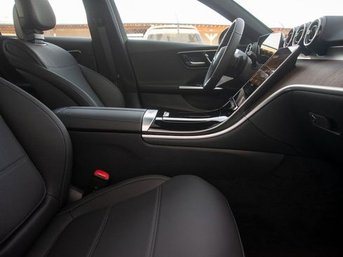 Certified 2025 Mercedes-Benz C 300 4MATIC Sedan image 31