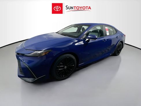 New 2026 Toyota Camry SE image 9