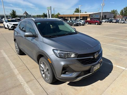 Used 2021 Buick Encore GX Essence w/ Advanced Technology Package AWD/4WD image 4