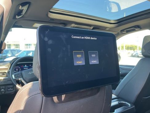 Used 2023 Chevrolet Tahoe Z71 w/ Z71 Off-Road Package image 39