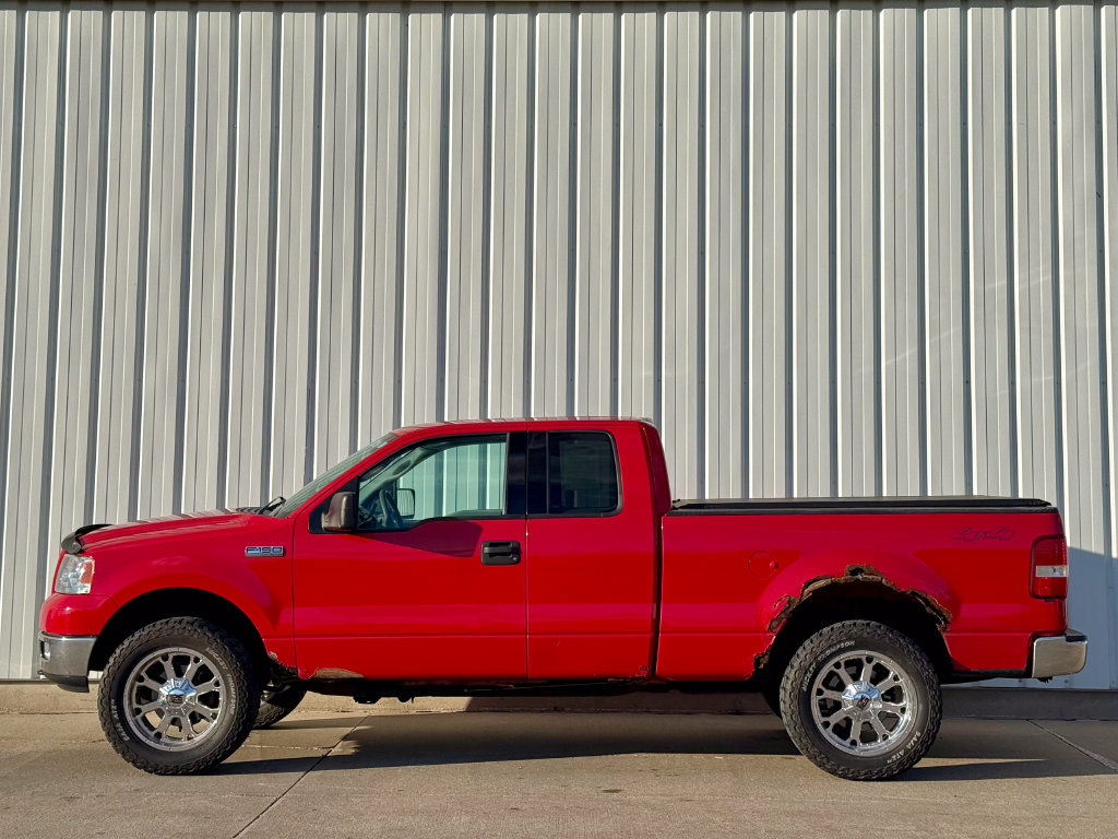 Used 2004 Ford F150 XLT AWD/4WD image 3