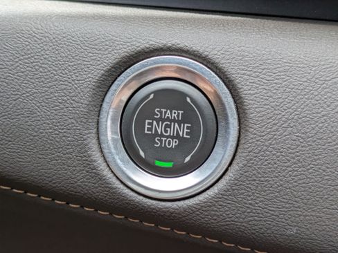 Certified 2023 Cadillac Escalade Premium Luxury RWD image 31