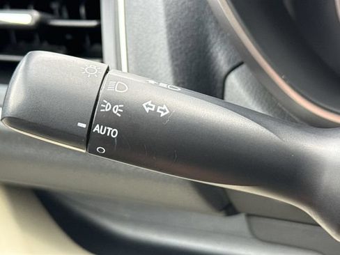 Used 2019 Subaru Ascent Premium w/ Popular Package #3 AWD/4WD image 19