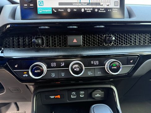 Used 2023 Honda CR-V Sport Touring image 18