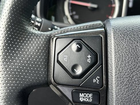 Used 2024 Toyota 4Runner TRD Off-Road Premium w/ Moonroof Package AWD/4WD image 27