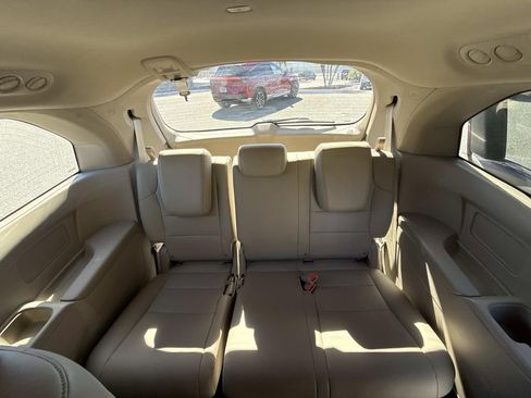 Used 2017 Honda Odyssey EX-L image 18