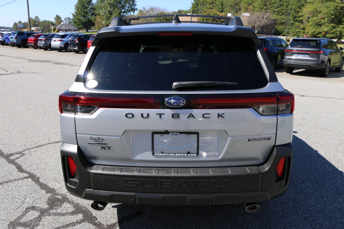 Used 2026 Subaru Outback Touring XT AWD/4WD image 4