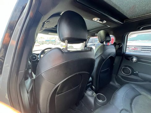 Used 2015 MINI Cooper 4-Door Hardtop FWD image 15