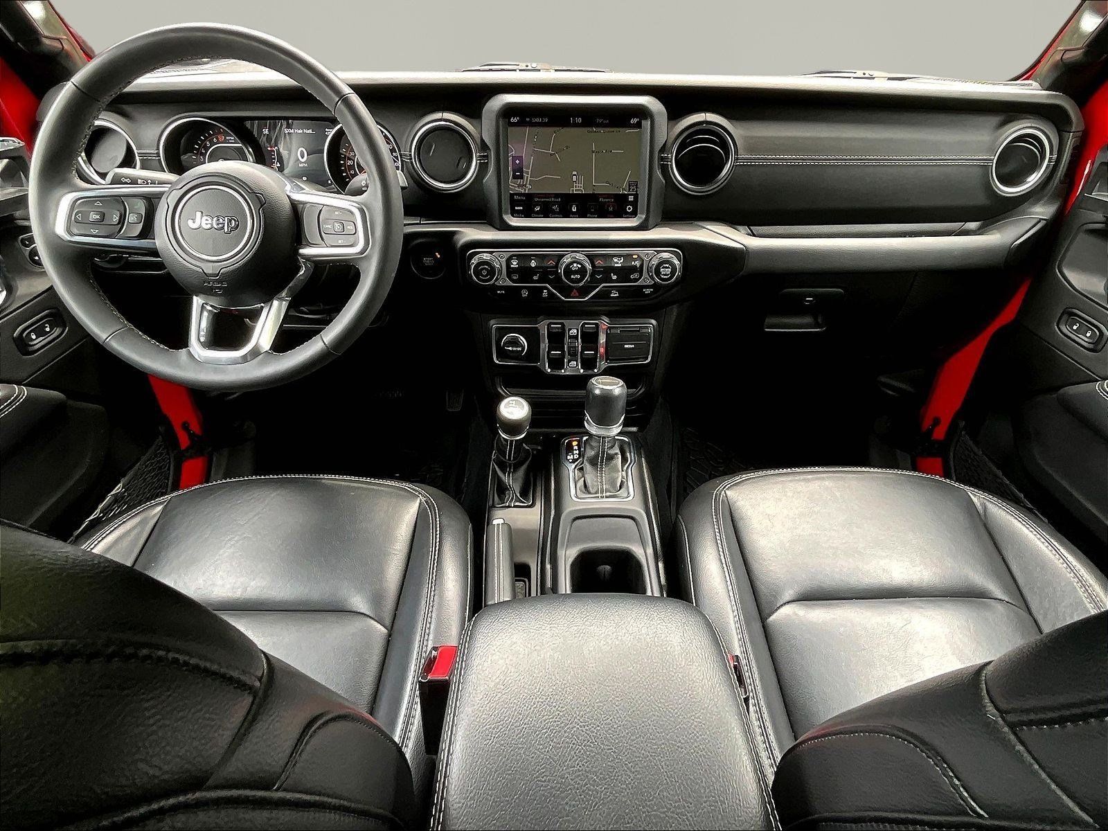 Used 2023 Jeep Gladiator Overland w/ Cold Weather Group AWD/4WD image 15