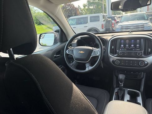 Used 2022 Chevrolet Colorado LT w/ LT Convenience Package AWD/4WD image 26