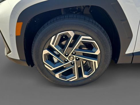 New 2026 Hyundai Tucson Limited FWD image 9